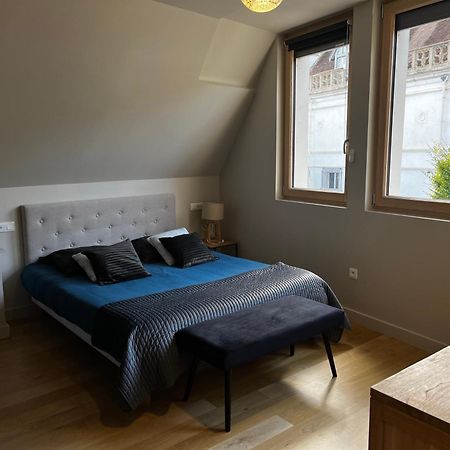 Appartements Domaine Gueguen ชาบลี ภายนอก รูปภาพ