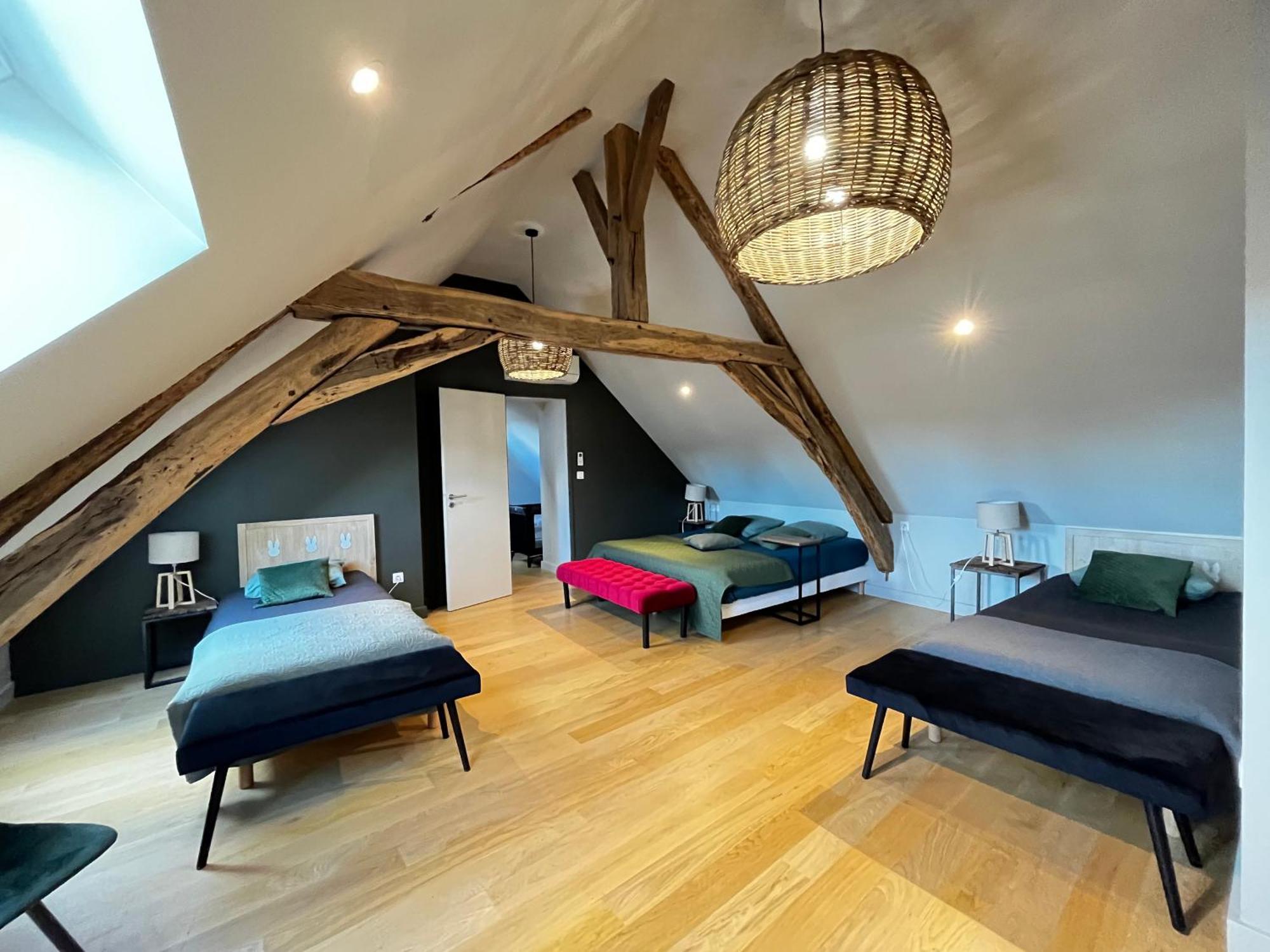 Appartements Domaine Gueguen ชาบลี ภายนอก รูปภาพ